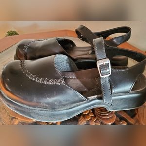 Dansko black mary jane buckle shoes platform heel sz38